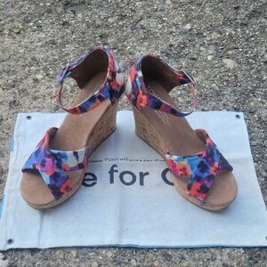 Toms Oahu Strappy Wedge